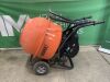 UNRESERVED Draper 220v Cement Mixer - 2