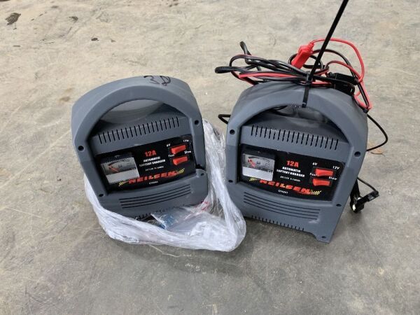 UNRESERVED Neilsen 12A Battery Charger