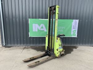 UNRESERVED 2015 Lifter GX12-35 1200KG Portable Electric Lift