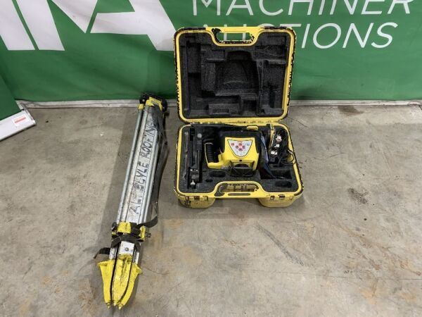 UNRESERVED 2007 Rugby 200 Laser Level c/w Tripod & Spare Battery