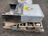 UNRESERVED Pallet of Concrete Cubes - 2