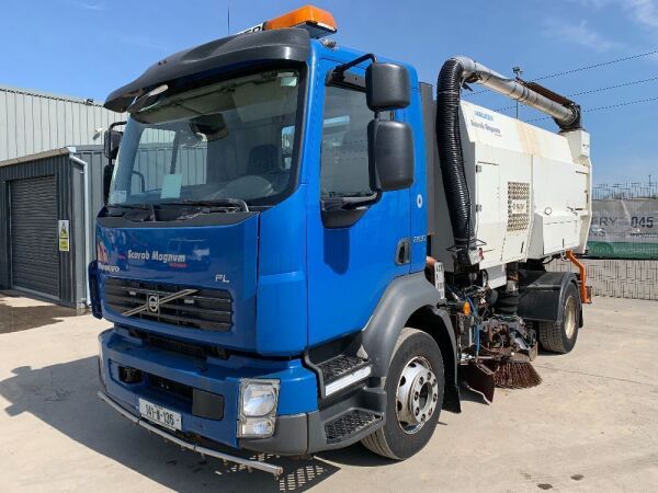 2014 Volvo FL260 4x2 c/w Scarab Magnum Hydrostatic Sweeper Body
