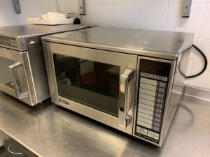 Sharp 1900W/R Commercial Microwave