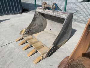 UNRESERVED 3'7" Digging Bucket (65mm Pins)