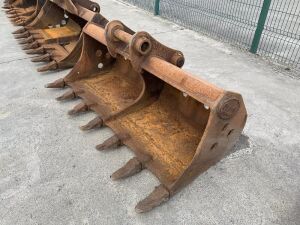 UNRESERVED Geith 5'6" Digging Bucket (65mm Pins)