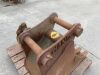 UNRESERVED Hand 1ft Digging Bucket (50mm Pins) - 10