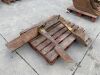UNRESERVED Lifting Attachment & Metal Piece - 6