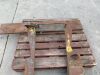 UNRESERVED Lifting Attachment & Metal Piece - 8