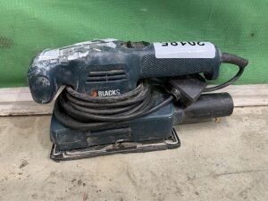 UNRESERVED Black & Decker 230V Sander