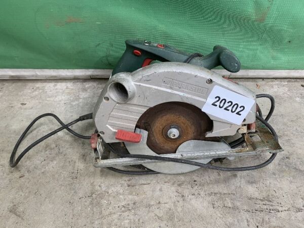 UNRESERVED Parkside 230V Skill Saw