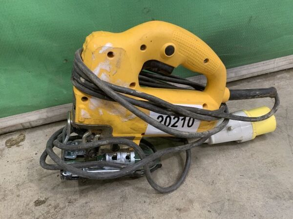 UNRESERVED Dewalt 230V Jigsaw