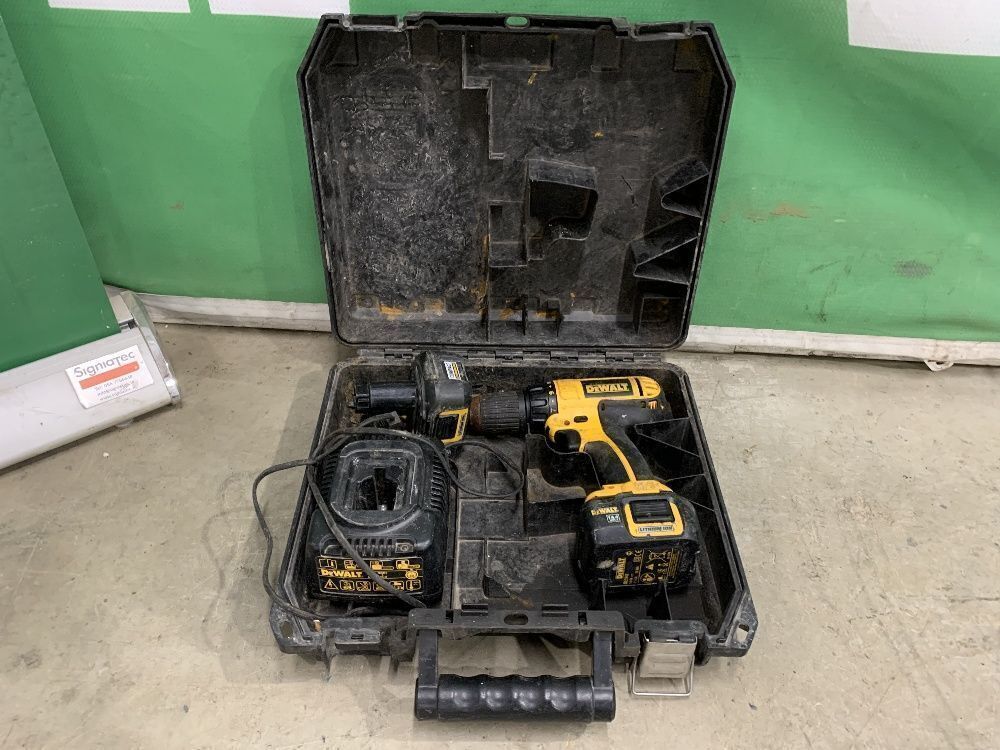 Dewalt 14V Cordless Drill c/w 2 x Batteries & Charger | ONLINE TIMED AUCTION DAY - & EQUIPMENT AUCTION - From 9:30am 13th May - Irish Machinery Auctions