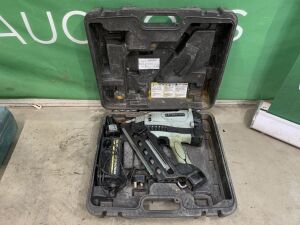 UNRESERVED Hitachi NR90G Cordless Nail Gun c/w 2 x Batteries & Charger