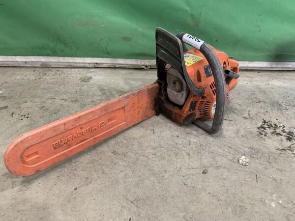 Husquvarna 235 Petrol Chainsaw