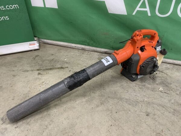 UNRESERVED Husquvarna Leaf Blower