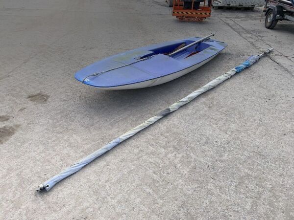 Topper Boat c/w Sail