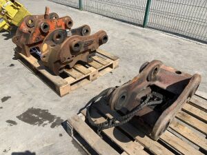 UNRESERVED 3 x Hydraulic Quick Hitches