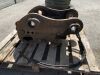 UNRESERVED 3 x Hydraulic Quick Hitches - 4