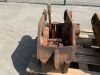 UNRESERVED 3 x Hydraulic Quick Hitches - 16