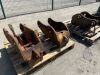 UNRESERVED 3 x Hydraulic Quick Hitches - 22