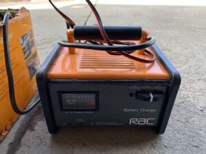 UNRESERVED Battery Charger