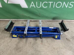 UNRESERVED Universal Mitre Saw Stand