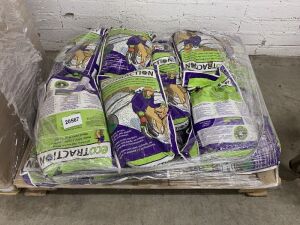 UNRESERVED Pallet Of Ice Melt - Grit