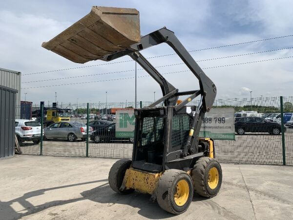 UNRESERVED 2007 New Holland LS160 Skid Steer