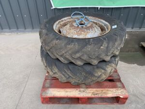 MF 35 Rear Tyres & Rims