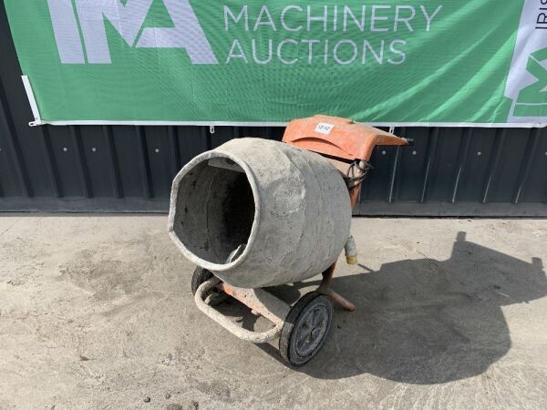 UNRESERVED 2006 Belle 110v Electric Cement Mixer