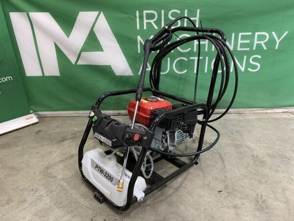 UNRESERVED Pacini PTW-3200 Petrol Powerwasher