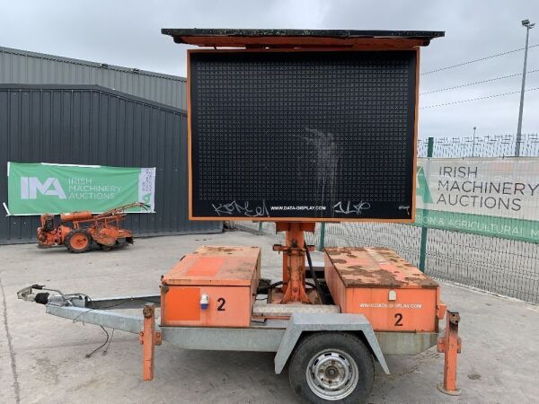 Unilock Single Axle Fast Tow VMS Board