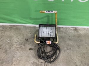 UNRESERVED Halogen Work Lamp