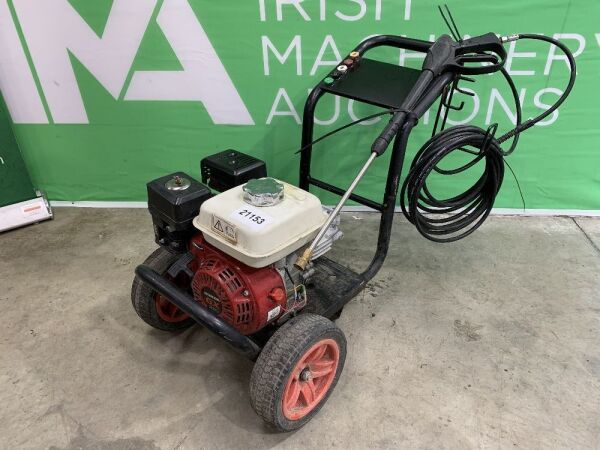 Honda Petrol Power Washer c/w Hose & Lance