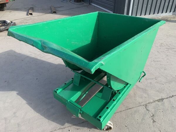 Green Mobile Tipping Skip