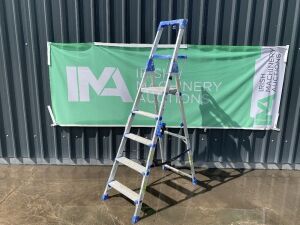 UNRESERVED 5 Step Step Ladder