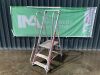 UNRESERVED 3 Step Podium Ladder