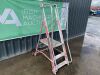 UNRESERVED 3 Step Podium Ladder - 3