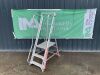 UNRESERVED 3 Step Podium Ladder