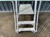 UNRESERVED 3 Step Podium Ladder - 4