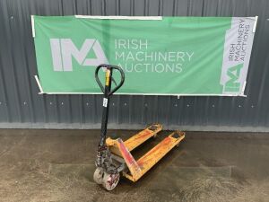 UNRESERVED 2.5T Pallet Truck