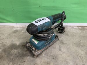 2013 Makita BO371 Finish Sander