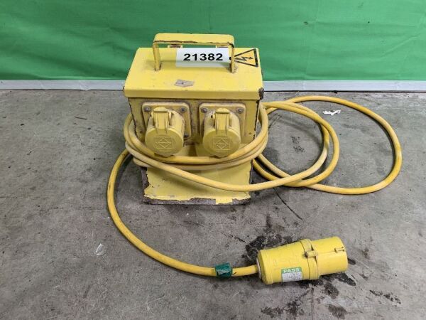 UNRESERVED 110v 4 Way Extension Box