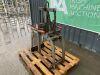 UNRESERVED Probst Manual Kerb Lifter Grab - 2