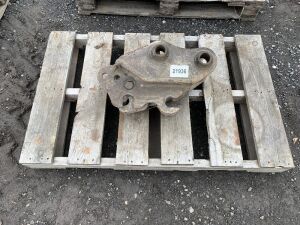 UNRESERVED 3T Semi Quick Hitch