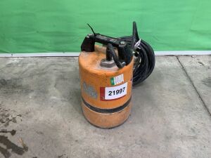 UNRESERVED Tsurumi 110v Sub Pump