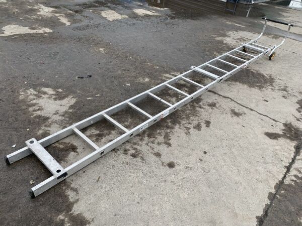 UNRESERVED Roof Ladder