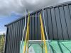 UNRESERVED Clow 1.68M 5 Rung Fibreglass Platform Ladder - 6