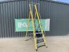 UNRESERVED Clow 1.68M 5 Rung Fibreglass Platform Ladder - 3