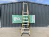 UNRESERVED Clow 1.96M 6 Rung Fibreglass Platfrom Ladder - 2